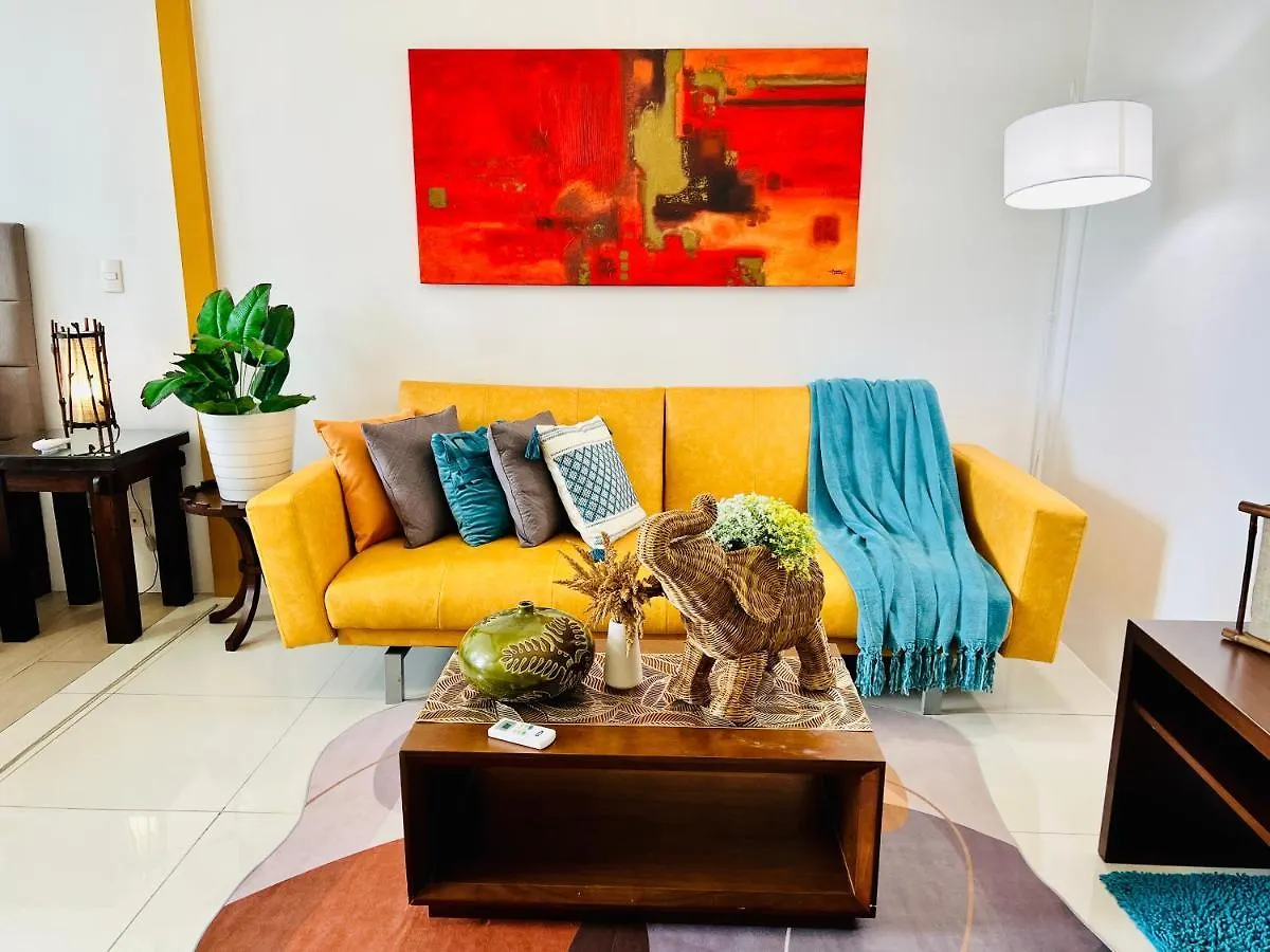 Bgc Luxury Condo - Pool, Wi-Fi, City View - Suite 14 Manila 0*,